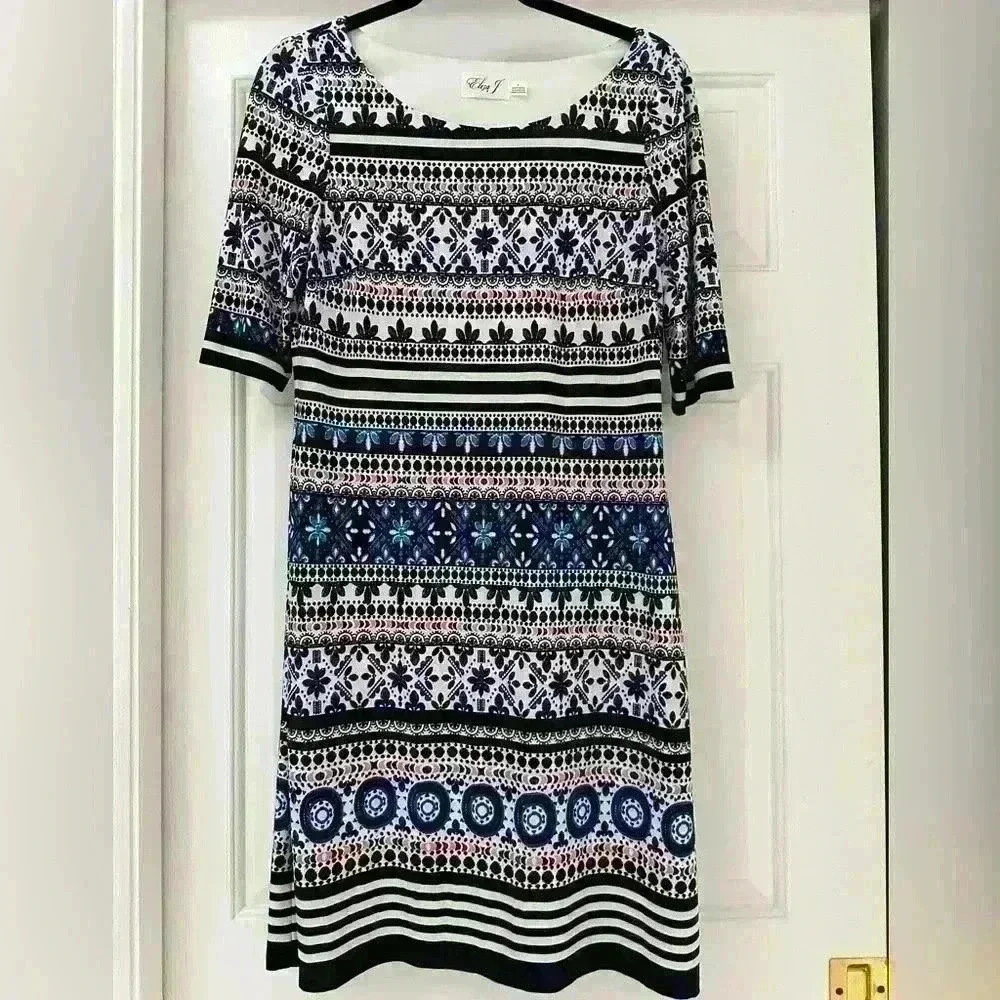 ELIZA J MEDALLION‎ STRIPE SHIFT DRESS IN BLACK/ BLUE/ IVORY - Picture 3 of 5